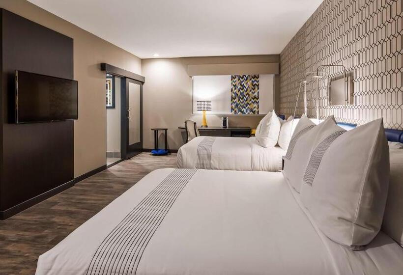 חדר סטנדרט מותאם לאדם עם מוגבלויות, Glō Best Western Tulsa Catoosa East Route 66