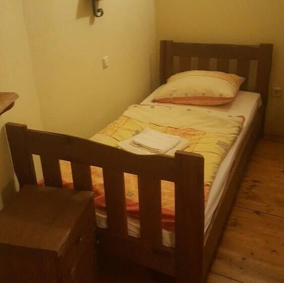 带共用浴室的标准房间, Guesthouse Tonkic