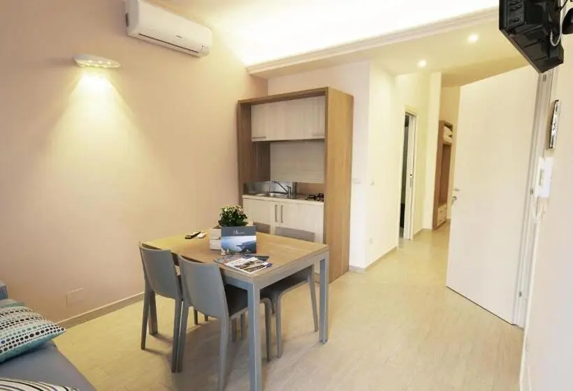 اتاق استاندارد چهارنفره با بالکن, Casa Dante Bed&breakfast
