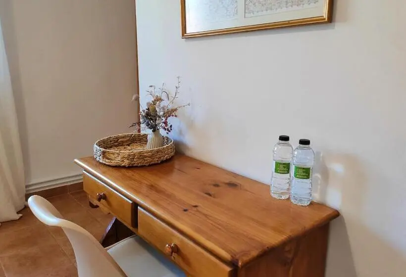 スタンダードルーム, Hostal Mirall Rural