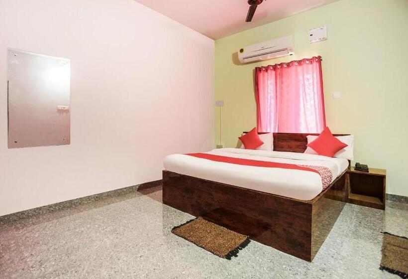 اتاق لوکس سه تخته, O Bijaya Palace