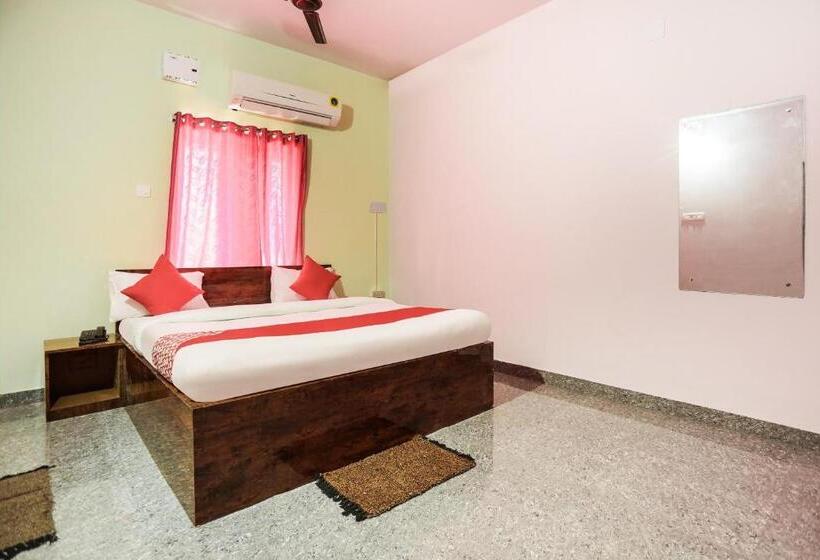 اتاق لوکس سه تخته, O Bijaya Palace