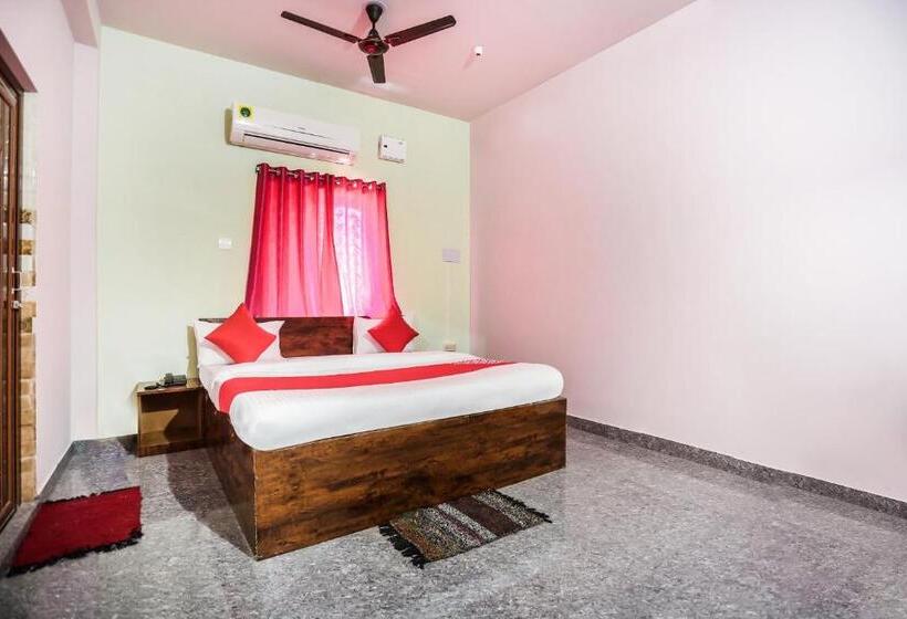 اتاق لوکس سه تخته, O Bijaya Palace