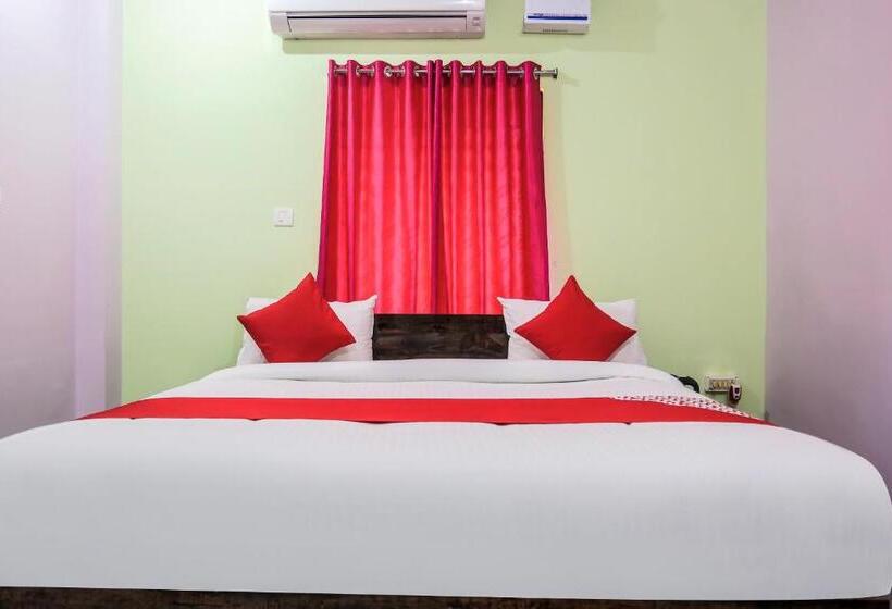 اتاق راحتی سه تخته, O Bijaya Palace