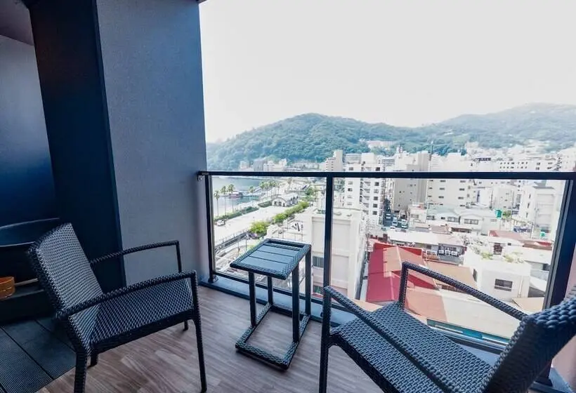 اتاق لوکس, Livemax Resort Atamiseafront