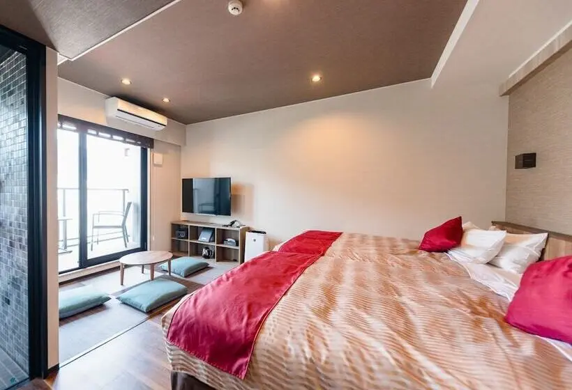 اتاق لوکس, Livemax Resort Atamiseafront