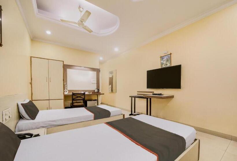 Classic Kolmen Hengen Huone, Silver Inn