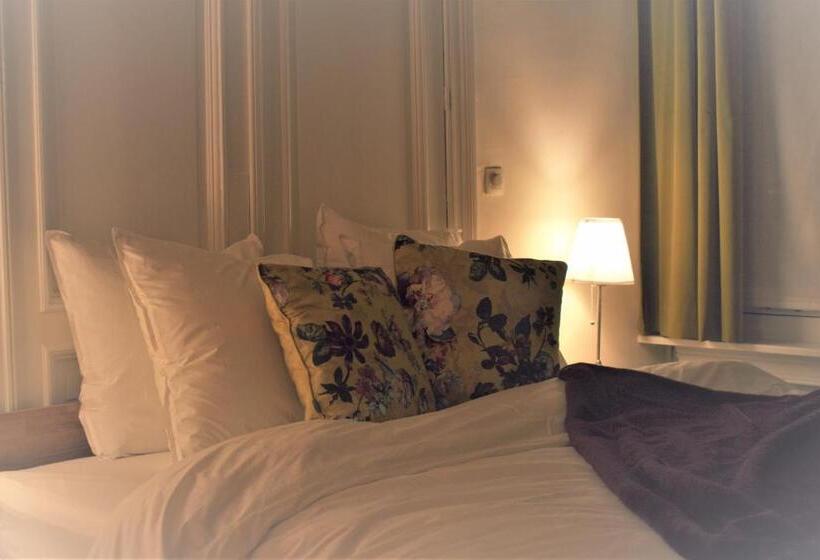 غرفة سوبيريور سرير كينج, Quiet Apartment In Antwerp Near Parc   B&b Intermezzo   Business & Leisure