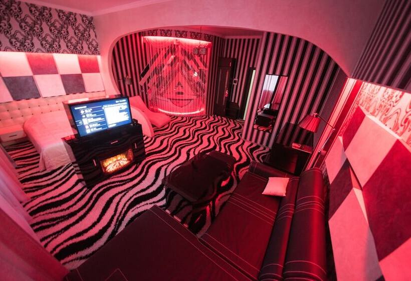 سوییت لوکس, Gostinitsa Kentavr