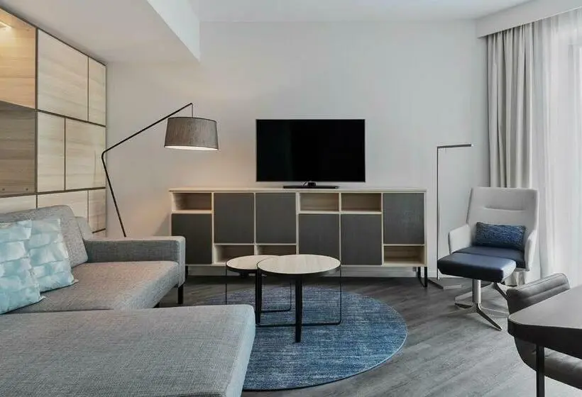 Juniorsviitti, Courtyard By Marriott Hamburg City