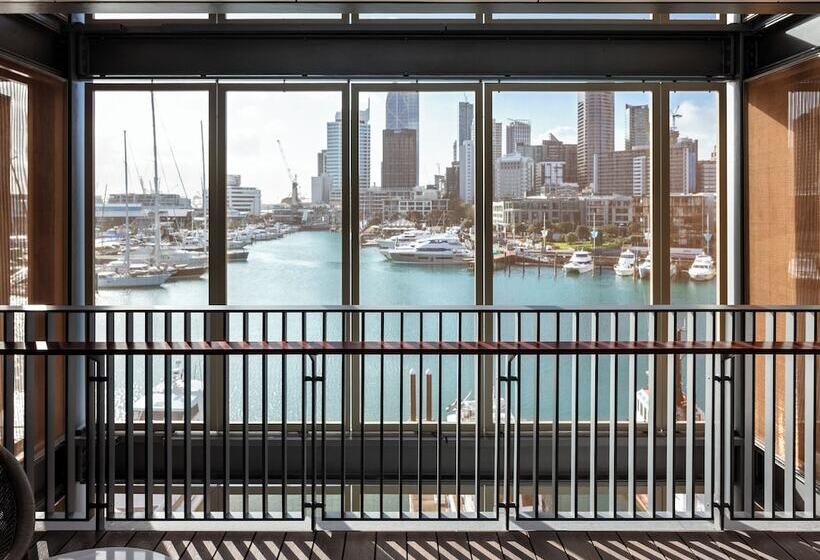 Номер Стандарт Двуспальная Кровать с Видом, Park Hyatt Auckland