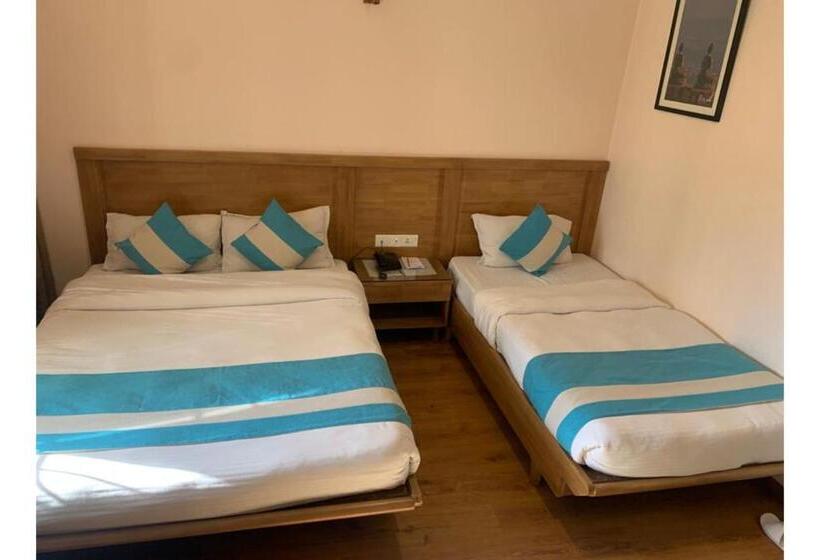 اتاق لوکس, Tapas