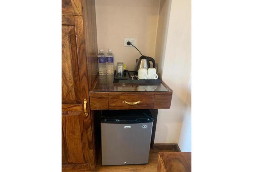 اتاق لوکس, Tapas