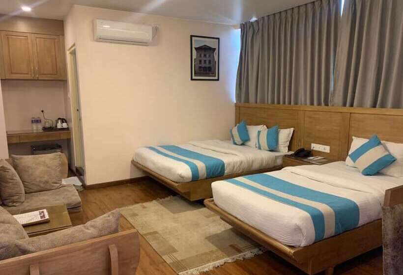 اتاق لوکس, Tapas