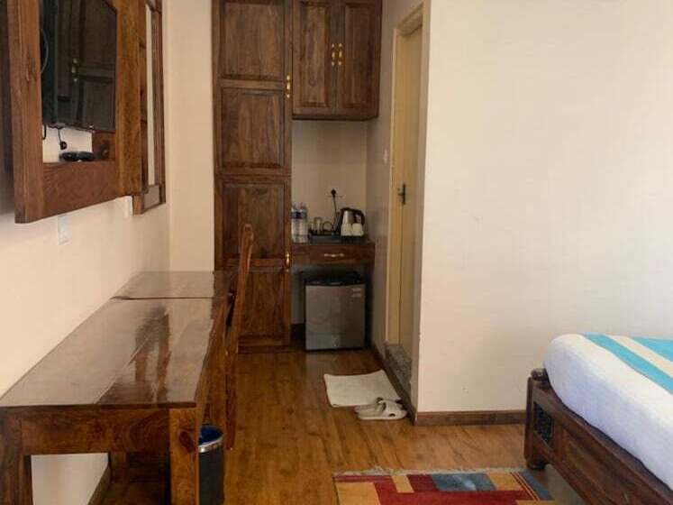 اتاق خانوادگی, Tapas