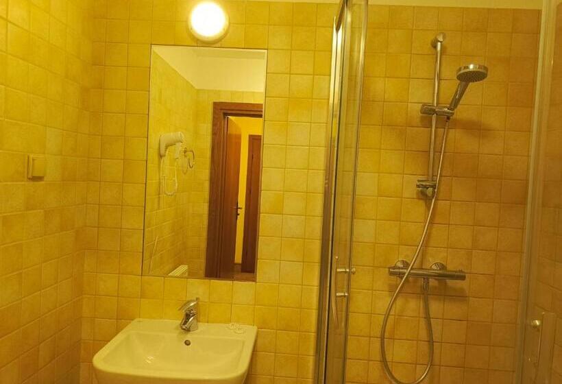 スタンダードトリプルルーム, Dobry Zakątek Dom Rekolekcyjny