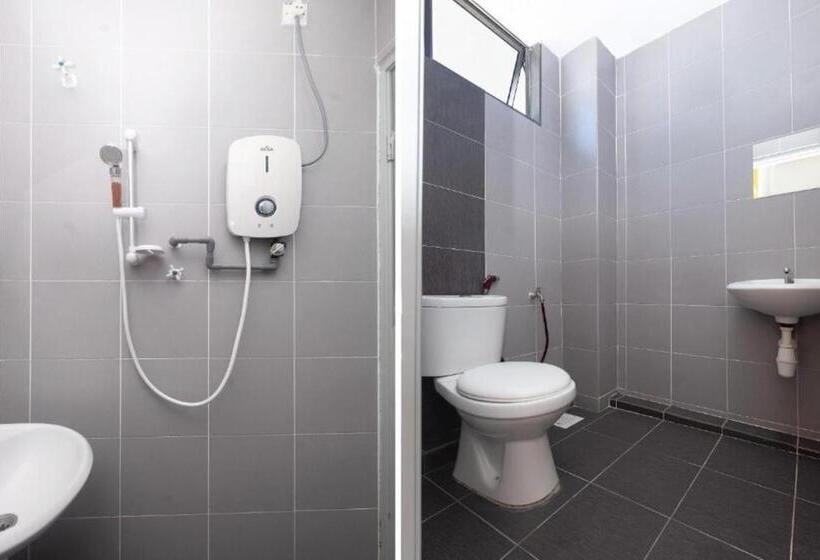 חדר דלוקס, Summer Inn