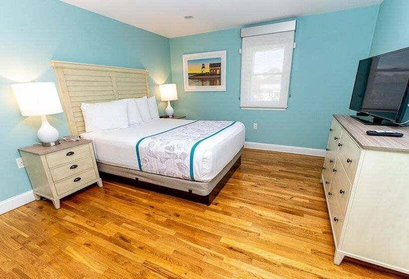 スイート, Edgewater Beach Resort