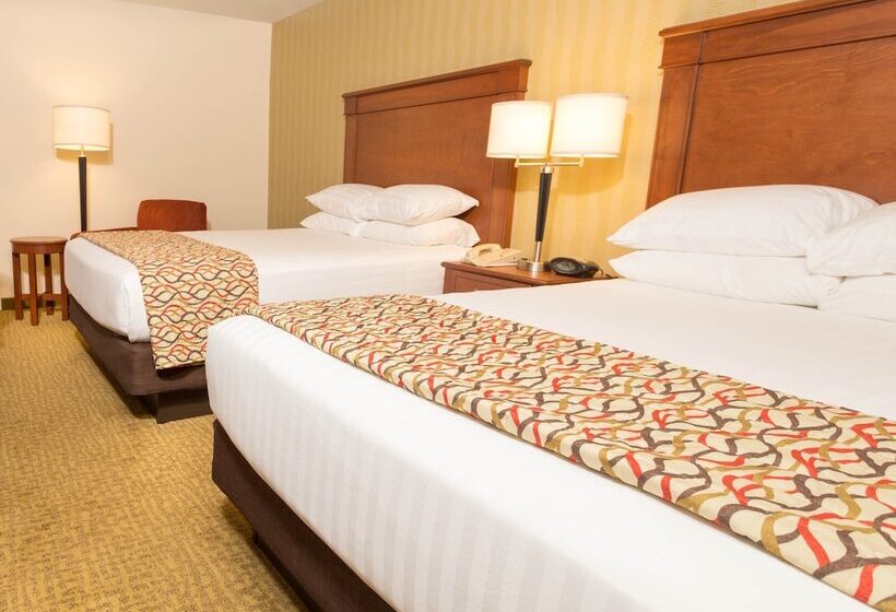 Номер Deluxe, Drury Inn & Suites Atlanta Marietta