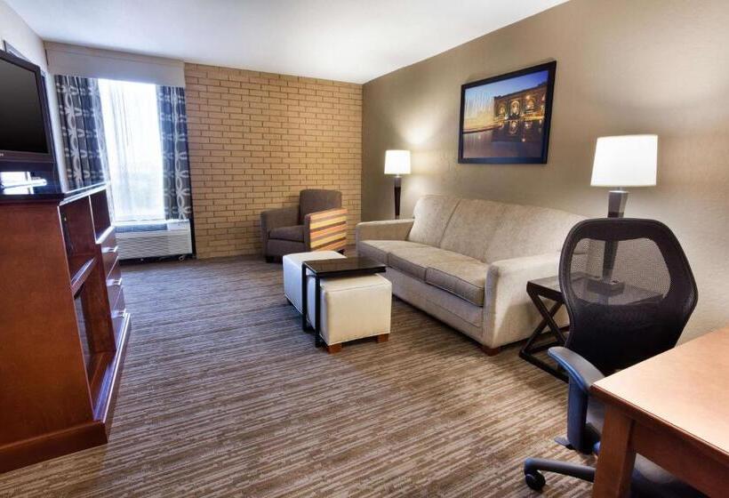 适合残疾人士使用的套间, Drury Inn & Suites Kansas City Airport