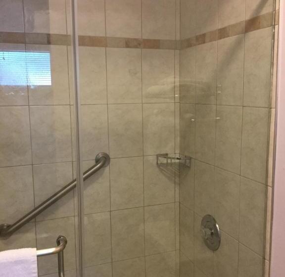 اتاق استاندارد با 2 تخت دوبل, Econo Lodge South