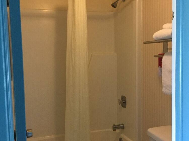Номер Стандарт, Econo Lodge South