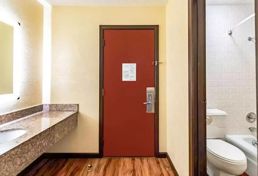 Standard-huone, Econo Lodge Worthington