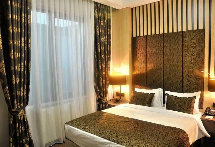 اتاق اکونومی, Pell Palace Hotel & Spa