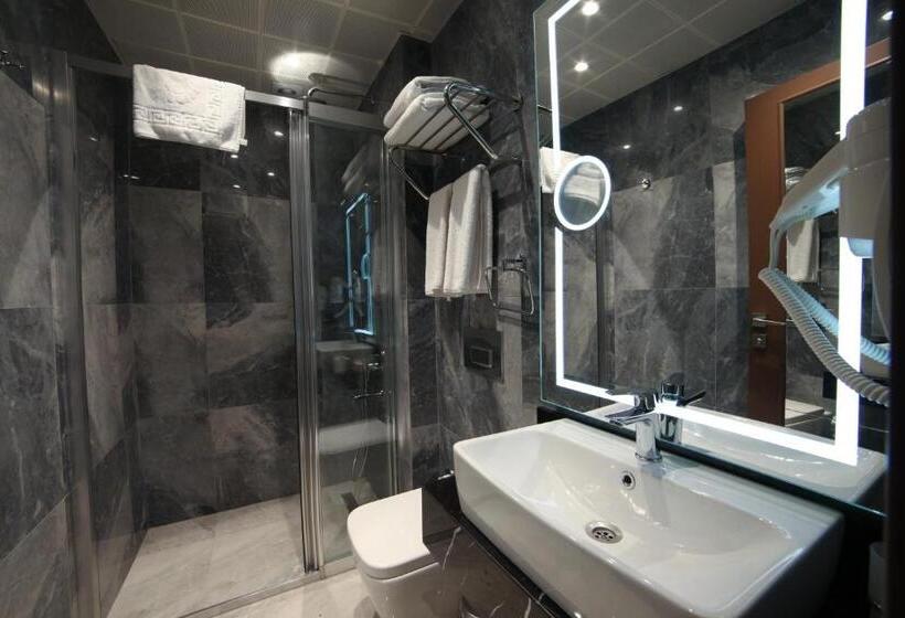 اتاق سوپریور سه تخته, Pell Palace Hotel & Spa