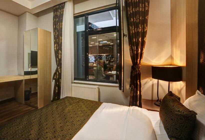 اتاق اکونومی, Pell Palace Hotel & Spa