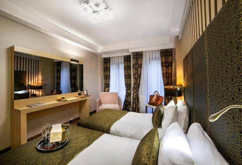 اتاق لوکس, Pell Palace Hotel & Spa