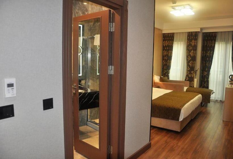 اتاق لوکس, Pell Palace Hotel & Spa