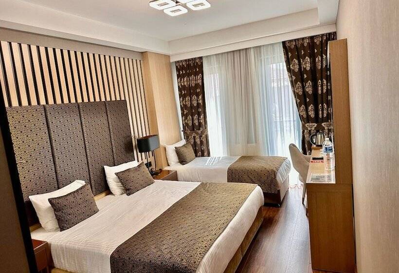 اتاق سوپریور سه تخته, Pell Palace Hotel & Spa