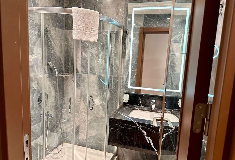 اتاق سوپریور سه تخته, Pell Palace Hotel & Spa