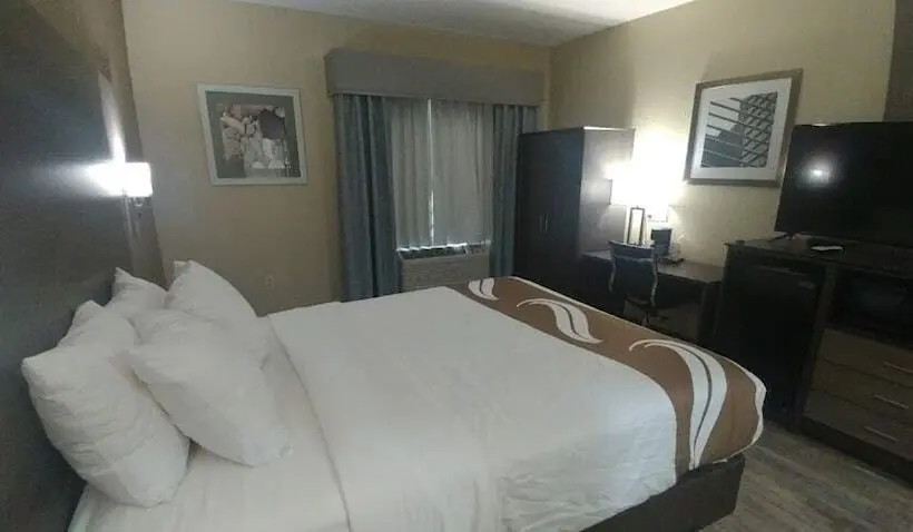 スイート, Quality Inn & Suites Roanoke   Fort Worth North