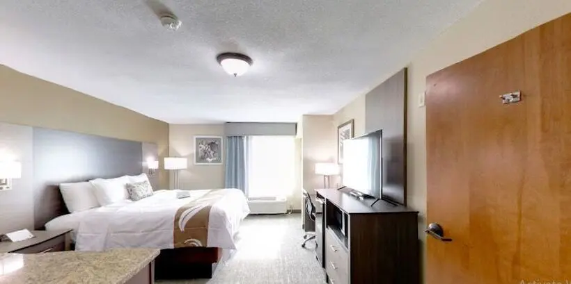スイート, Quality Inn & Suites Roanoke   Fort Worth North