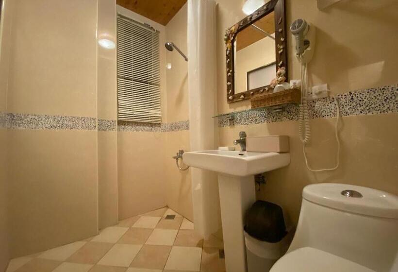 اتاق استاندارد چهار تخته, 墾丁好消息民宿good News