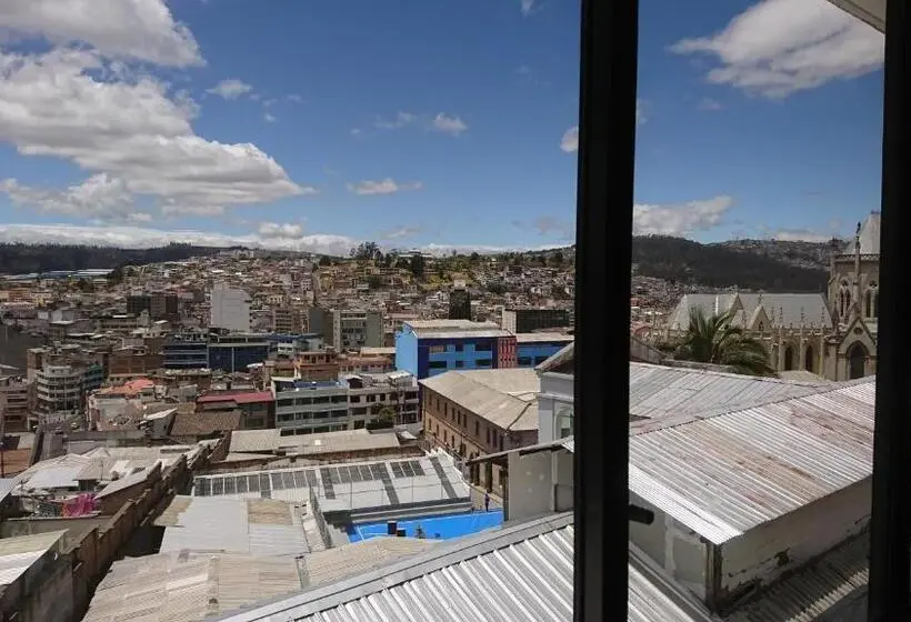 スタンダードルーム, Tin House Quito