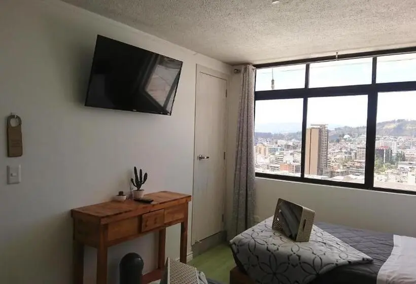 スタンダードルーム, Tin House Quito