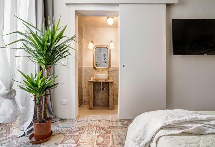 اتاق لوکس چهار تخته, Casa Rowe B&b