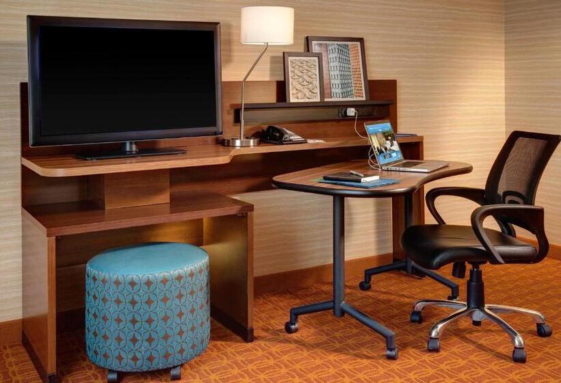 Люкс, Fairfield Inn & Suites Lincoln Crete