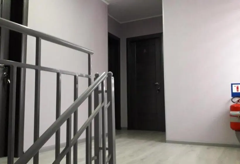 Quarto Estandar, Guest House Max