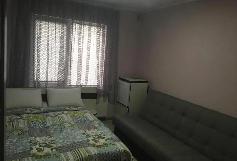 Quarto Familiar Superior, Guest House Max