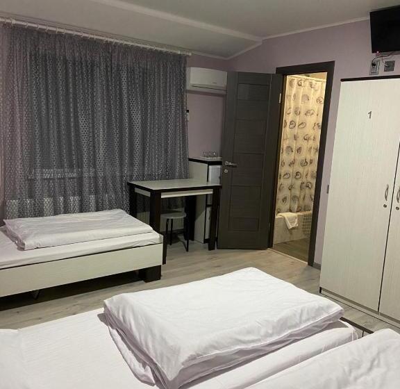 اتاق سوپریور خانوادگی, Guest House Max