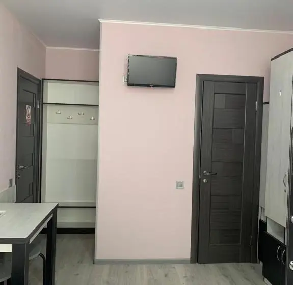 Quarto Triplo Estandar, Guest House Max