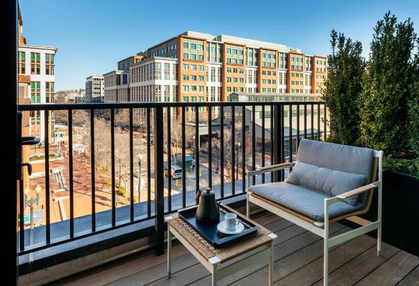 Standard Room King Size Bed