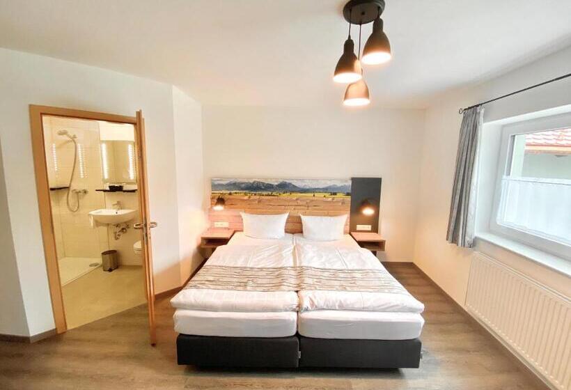 Comfort room with garden view, Traditions Gasthaus Bayrischer Hof