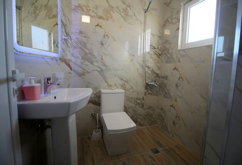 四人豪华间, Four Islands