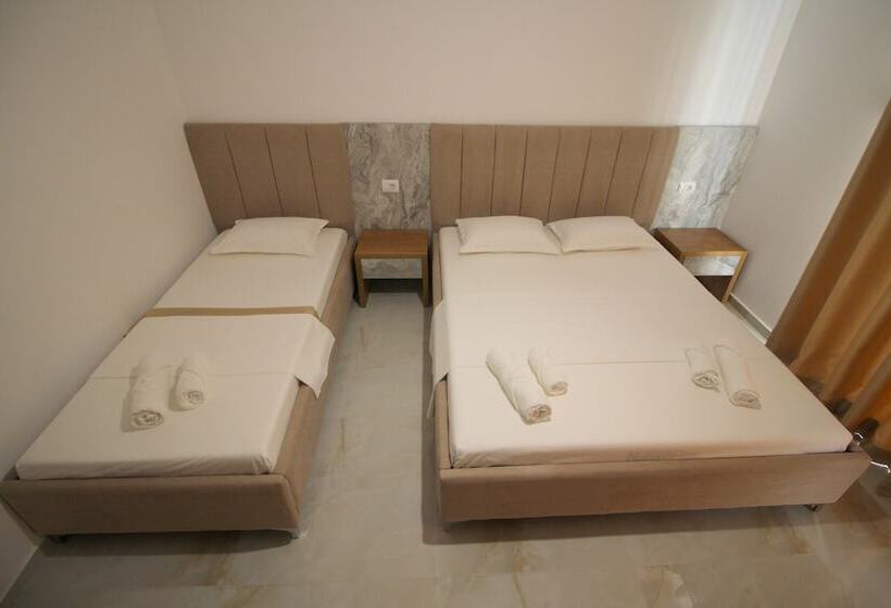 豪华三人间, Four Islands