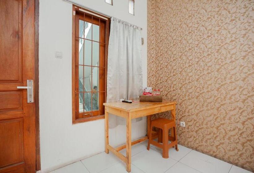 标准间, Reddoorz Syariah Near Jatisampurna Hospital